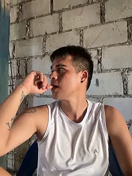 Snapshot of davidjan1996 chatting on April 4, 4:26 pm davidjan1996 online show from April 4, 4:26 pm