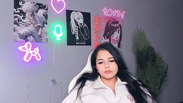 MikaVonner online show from April 2, 10:57 am