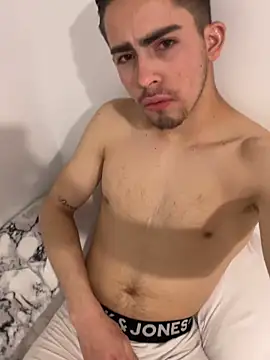 angel twinkk online show from April 1, 9:23 pm