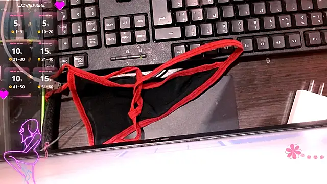 karol hot19 online show from April 1, 3:20 pm