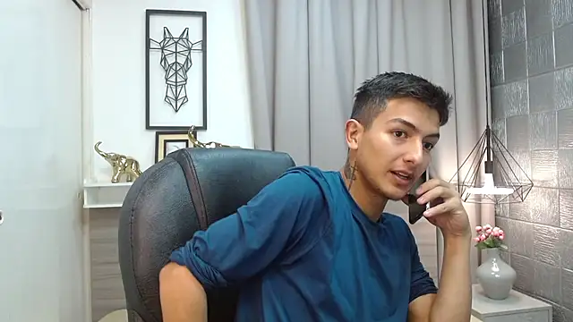 Snapshot of CaballeroNocturno_ chatting on April 5, 1:03 am CaballeroNocturno online show from April 5, 1:03 am