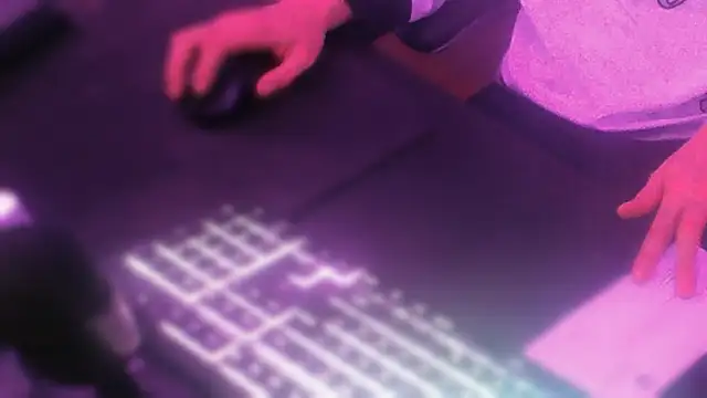 Snapshot of xMrNoFace26 chatting on April 2, 6:05 pm xMrNoFace26 online show from April 2, 6:05 pm