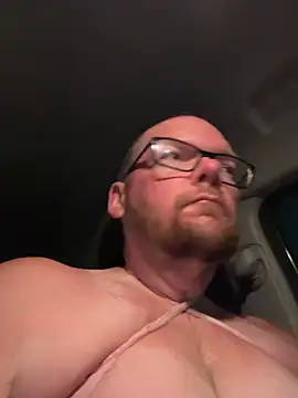 hugemanbreasts online show from June 12, 3:49 am
