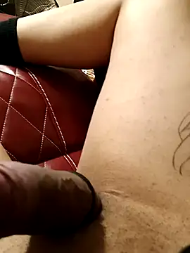 Snapshot of Ben972928 chatting on April 2, 5:54 pm Ben972928 online show from April 2, 5:54 pm