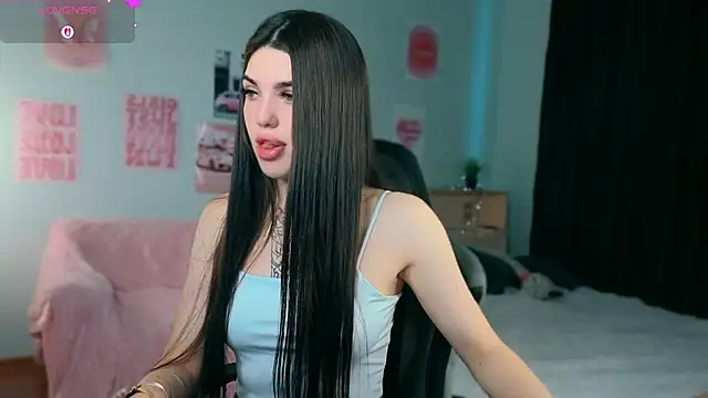 molly rettyy online show from July 8, 4:28 am