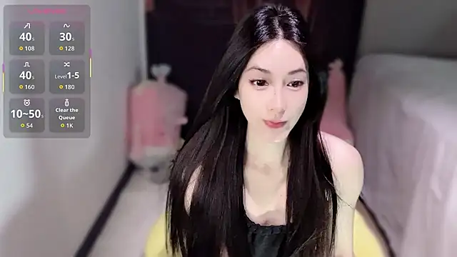 Snapshot of LILI7-LI chatting on April 25, 1:08 am LILI7-LI online show from April 25, 1:08 am