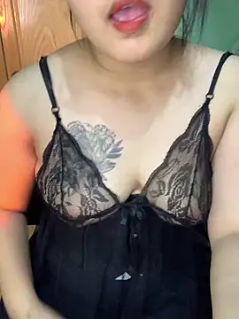 Snapshot of AngelaLuisaaTT chatting on April 13, 4:12 pm AngelaLuisaaTT online show from April 13, 4:12 pm