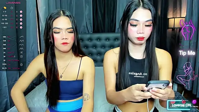 Snapshot of AvamoonlightX chatting on April 2, 8:01 am AvamoonlightX online show from April 2, 8:01 am