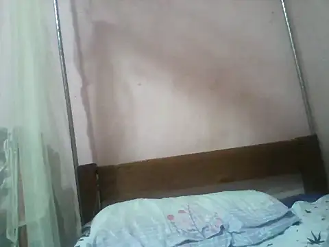 Freakybaby13 online show from April 1, 3:18 am