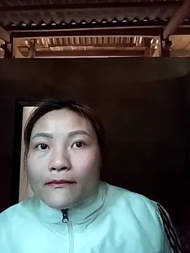 Snapshot of -Tipo- chatting on April 2, 3:48 am -Tipo- online show from April 2, 3:48 am