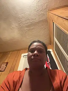 Sweetie8582 online show from April 1, 12:55 am