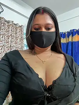 Snapshot of Sweet-Ellina chatting on May 12, 6:10 am Sweet-Ellina online show from May 12, 6:10 am