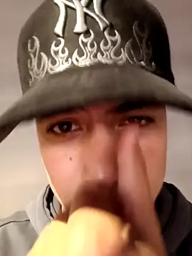 Snapshot of nico_herrera__ chatting on April 1, 8:28 pm nico herrera online show from April 1, 8:28 pm