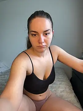 DominaDora17 online show from May 4, 8:32 am
