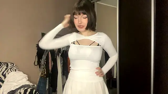 Snapshot of NewYorkAlt chatting on April 1, 9:23 pm NewYorkAlt online show from April 1, 9:23 pm