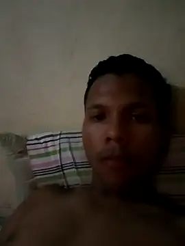 Snapshot of Eloriginal00 chatting on April 4, 5:10 pm Eloriginal00 online show from April 4, 5:10 pm