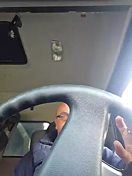 Snapshot of Cristo1982 chatting on April 2, 4:43 am Cristo1982 online show from April 2, 4:43 am