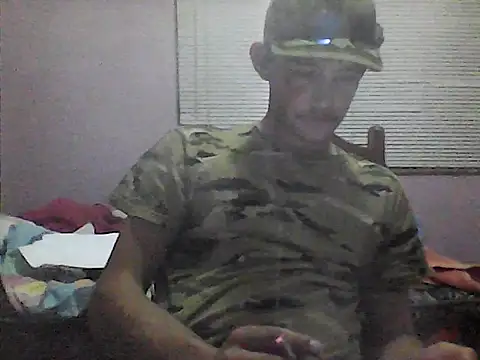 Snapshot of ekslus247 chatting on April 1, 10:07 pm ekslus247 online show from April 1, 10:07 pm