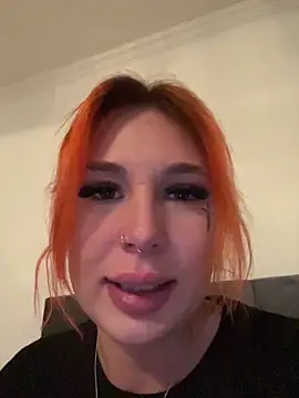 Snapshot of devilinhereyes chatting on April 2, 6:27 pm devilinhereyes online show from April 2, 6:27 pm