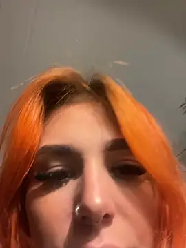 Snapshot of devilinhereyes chatting on April 7, 1:55 pm devilinhereyes online show from April 7, 1:55 pm