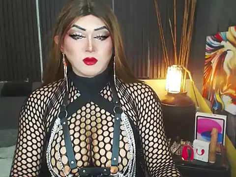 HugexMsLovelyxCock online show from May 13, 10:23 am