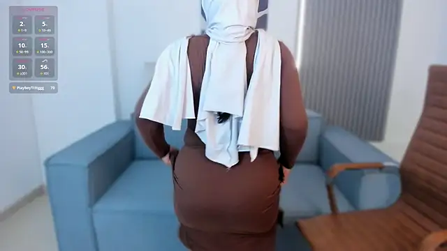 Snapshot of Thalia_hala chatting on April 6, 5:47 pm Thalia hala online show from April 6, 5:47 pm