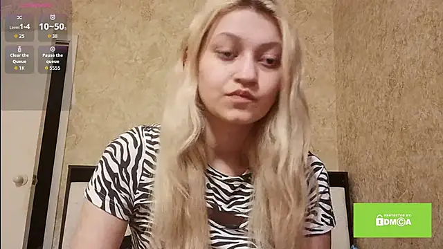 KateRiverr online show from March 30, 9:05 pm