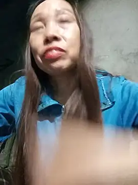 Snapshot of Vily-lonely chatting on May 25, 12:11 pm Vily-lonely online show from May 25, 12:11 pm