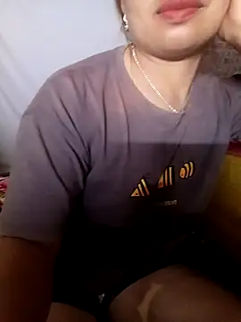 Snapshot of cat-kat chatting on April 22, 1:56 pm cat-kat online show from April 22, 1:56 pm