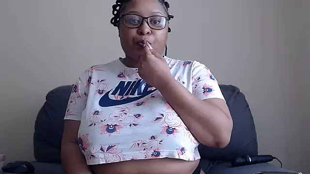 xxZoeyx online show from November 23, 5:40 am