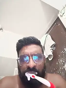 Snapshot of surya385 chatting on May 24, 7:13 am surya385 online show from May 24, 7:13 am