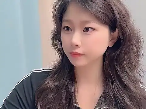 Snapshot of Anna668866 chatting on April 1, 2:12 am Anna668866 online show from April 1, 2:12 am