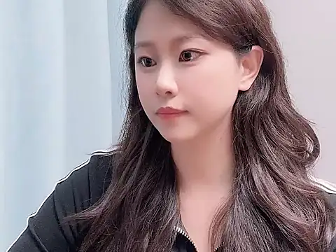 Snapshot of Anna668866 chatting on April 1, 1:41 pm Anna668866 online show from April 1, 1:41 pm