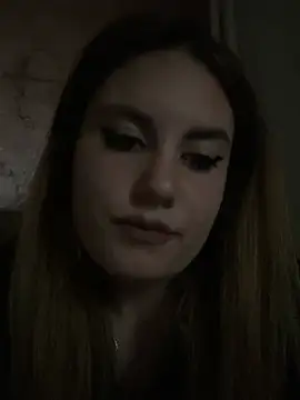 Snapshot of SilkObsession chatting on April 5, 9:45 pm SilkObsession online show from April 5, 9:45 pm