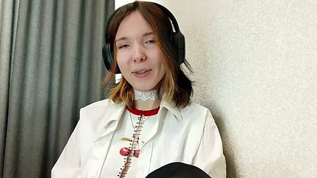 Snapshot of RubyBooby chatting on April 4, 5:27 am RubyBooby online show from April 4, 5:27 am