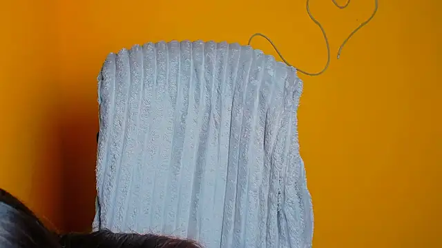 Snapshot of Tiffani_Angel chatting on April 7, 11:10 am Tiffani Angel online show from April 7, 11:10 am