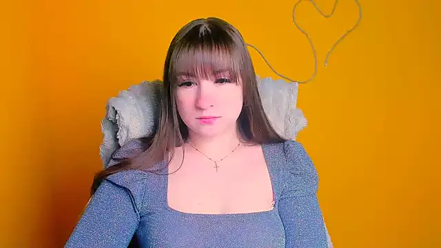 Snapshot of Tiffani_Angel chatting on April 9, 5:40 am Tiffani Angel online show from April 9, 5:40 am