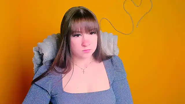 Snapshot of Tiffani_Angel chatting on April 9, 6:19 am Tiffani Angel online show from April 9, 6:19 am