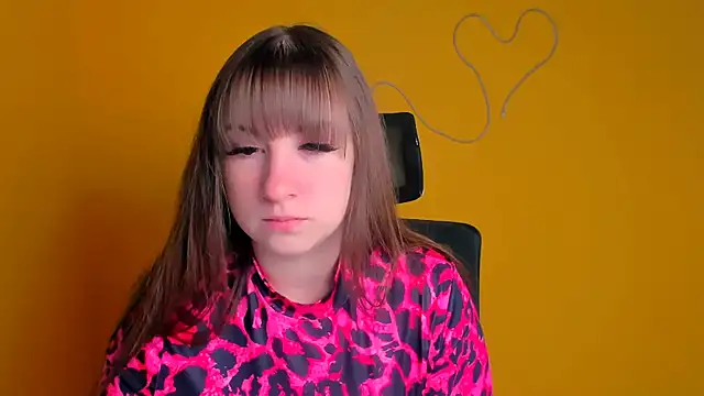 Snapshot of Tiffani_Angel chatting on April 24, 5:32 am Tiffani Angel online show from April 24, 5:32 am