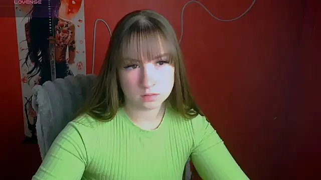 Snapshot of Tiffani_Angel chatting on May 3, 5:35 am Tiffani Angel online show from May 3, 5:35 am