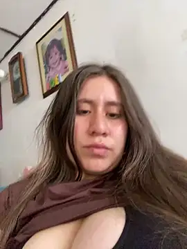 Scarlett noire outdoorss online show from April 4, 7:44 pm