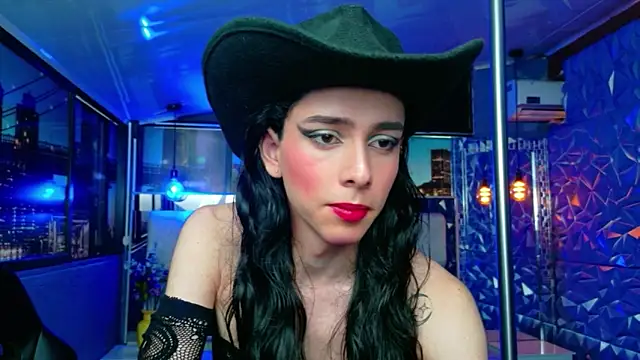 Snapshot of Sharlon_ chatting on April 17, 1:25 pm Sharlon online show from April 17, 1:25 pm