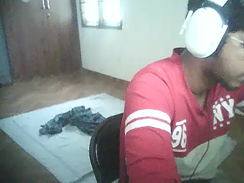 Snapshot of letsplaygame chatting on May 11, 5:46 am letsplaygame online show from May 11, 5:46 am