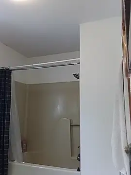 AlphaPremiere online show from April 27, 4:16 pm