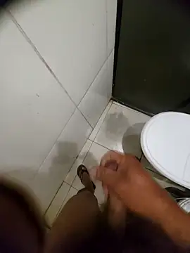 rnatinho67 online show from April 2, 9:29 am