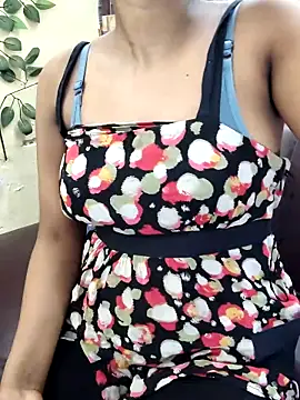 BlushingBunny  online show from April 3, 5:55 pm