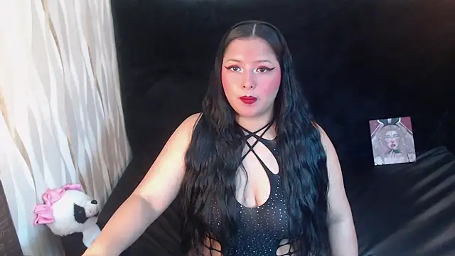 KamylaBiker online show from May 3, 12:05 am