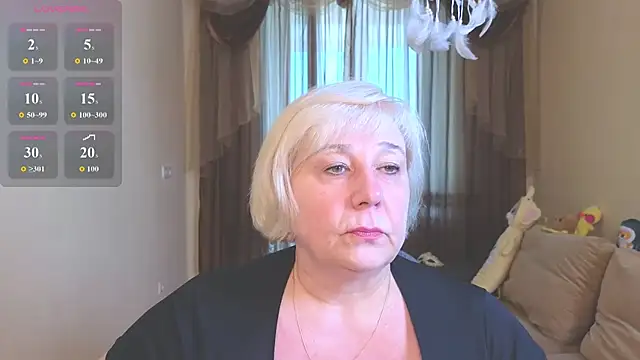 Snapshot of Milane_Milky chatting on April 28, 4:50 am Milane Milky online show from April 28, 4:50 am