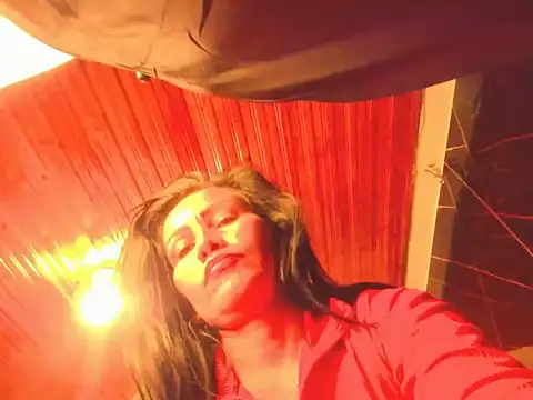 Snapshot of valeriiaa_b chatting on April 2, 11:30 am valeriiaa b online show from April 2, 11:30 am