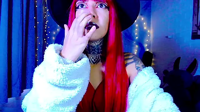 LannieGonzales online show from April 30, 1:28 pm